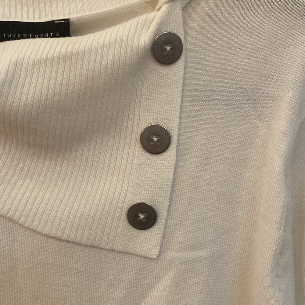 NWT Investments white and black sweater with unique collar. XL - Picture 3 of 7